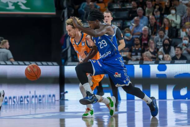 和他的家人 和他的家人