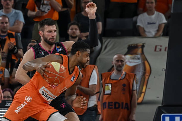 顶尖球队的 顶尖球队的