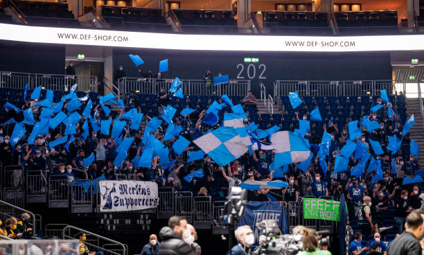 还要归功于 还要归功于